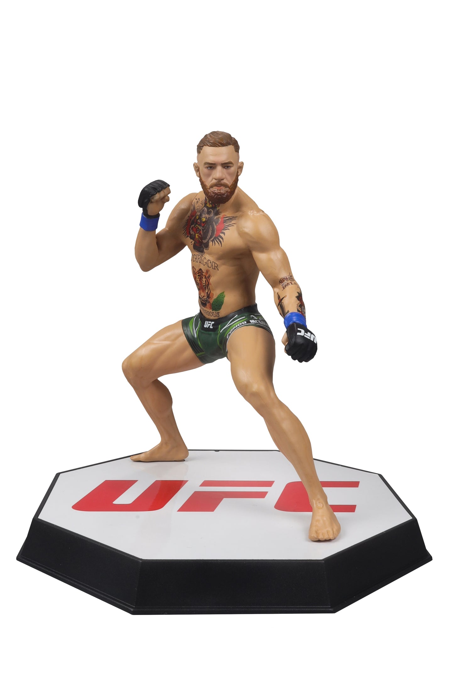 UFC Posed-conor McGregor