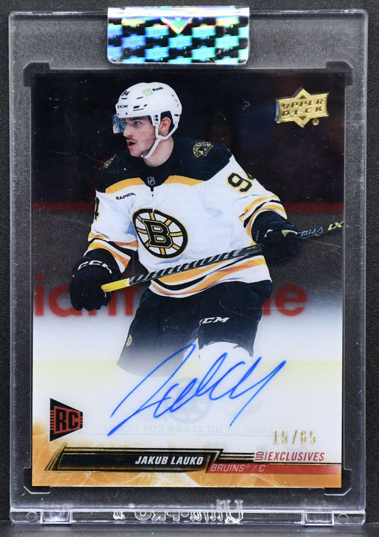 2022-23 UD Clear Cut Base Exclusives Jakub Lauko CC-JL Boston Bruins Auto 15/65