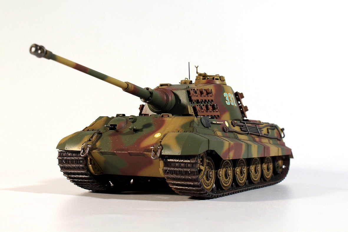 ICM 1/35 Pz.Kpfw.VI Ausf.B King Tiger with Henschel Turret (late production), WWII German Heavy Tank