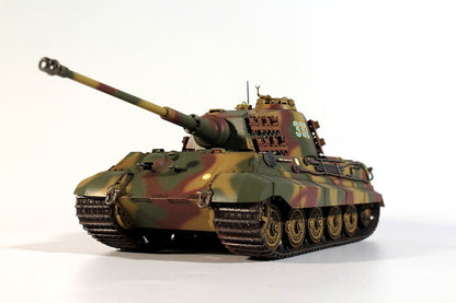 ICM 1/35 Pz.Kpfw.VI Ausf.B King Tiger with Henschel Turret (late production), WWII German Heavy Tank