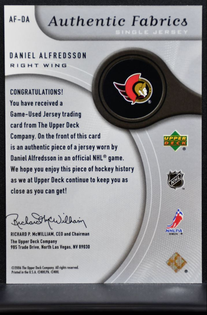 2005-06 SP Game Used Authentic Fabrics Daniel Alfredsson Senators Jersey 7078