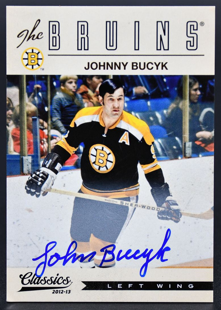 Carte autographiée de Johnny Bucyk (n° 73) des Bruins de Boston, collection Panini Classics Signatures 2012-2013