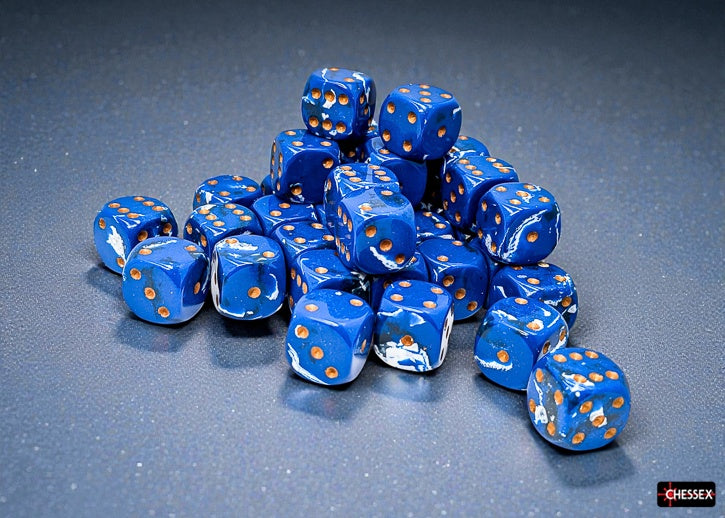 Chessex Brush™ Wavebreak™/gold 12mm Dice Block™ (24806)