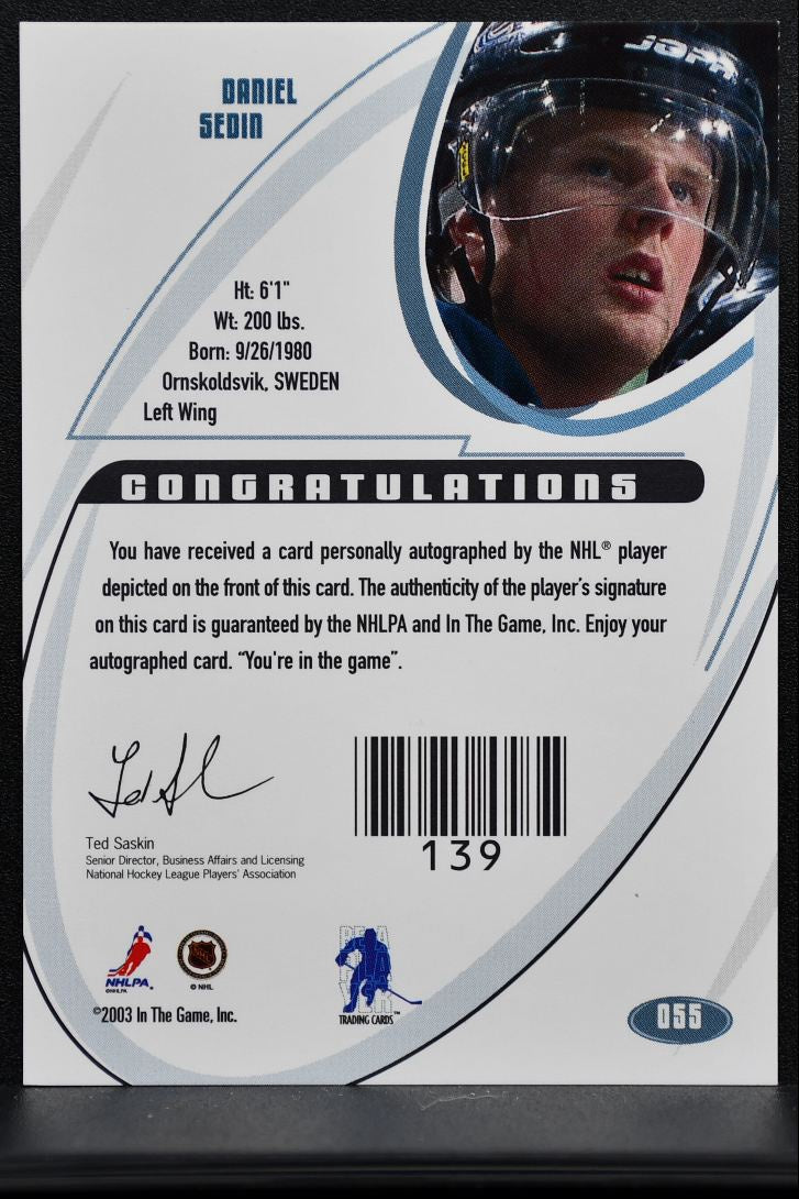 2002-03 In The Game Signature Series Auto Daniel Sedin 055 Canucks Auto 3224
