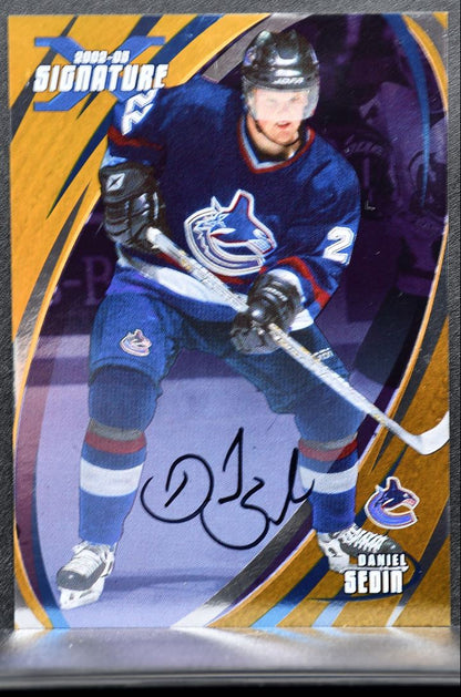 2002-03 In The Game Signature Series Auto Daniel Sedin 055 Canucks Auto 3224