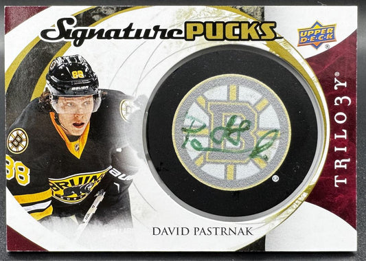 2015-16 UD Trilogy Signature Pucks Primary Logos David Pastrnak Auto