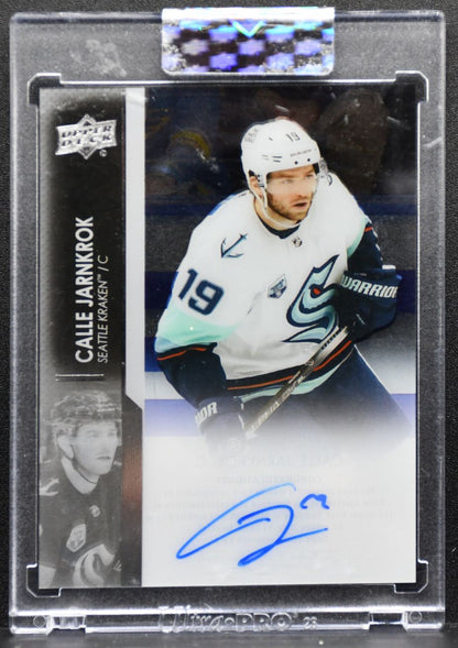 2021-22 UD Clear Cut 2021-22 Base Set Calle Jarnkrok Seattle Kraken Auto 3401