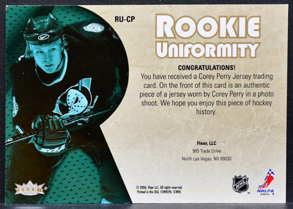 2005-06 Fleer Ultra Rookie Uniformity Jerseys Corey Perry Ducks RC Jersey 9969