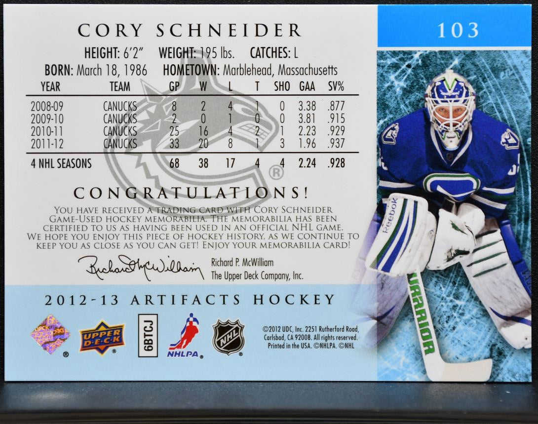 2012-13 UD Artifacts Emerald Materials Cory Schneider 103 /75 Patch 5518