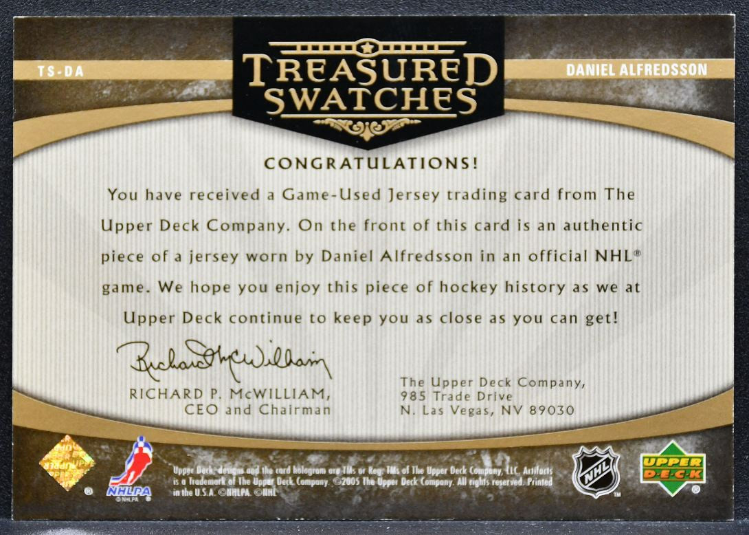 2005-06 UD Artifacts Treasured Swatches Daniel Alfredsson Senators Jersey 9868