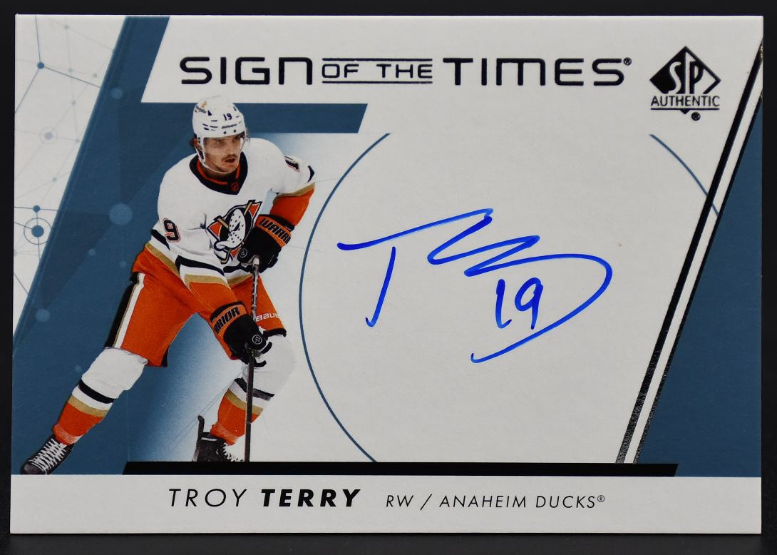 2022-23 SP Authentic Troy Terry SOTT-TT Anaheim Ducks Auto
