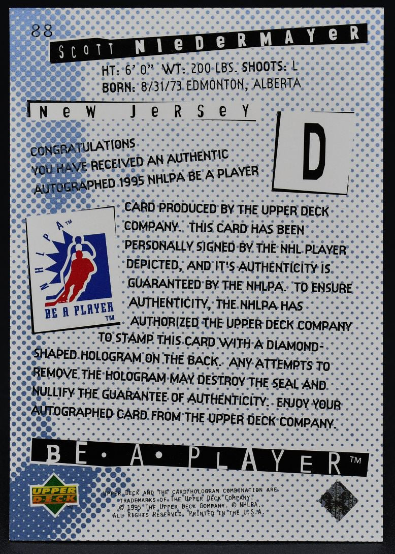 1995-96 UD Soyez un joueur Scott Niedermayer 88 Auto
