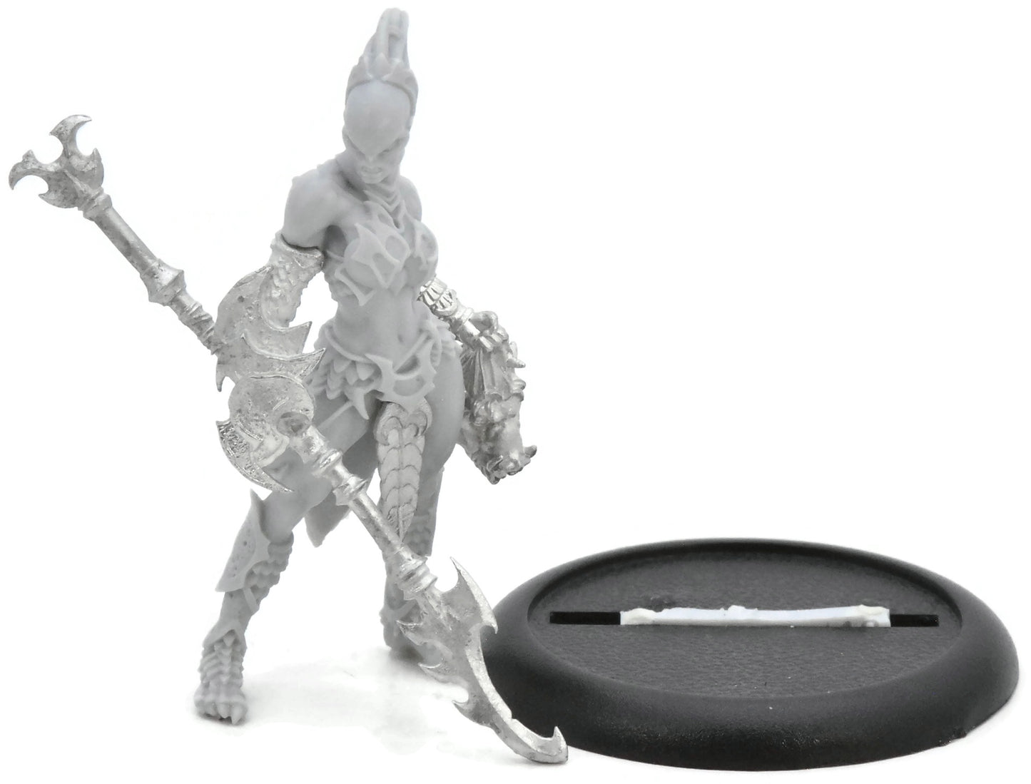 MERCENARY Totem Huntress #1 METAL PARTS Warmachine & Hordes 5616