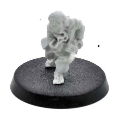 LOTR Bilbo #1 Bilbo Baggins With Sting Finecast 8155