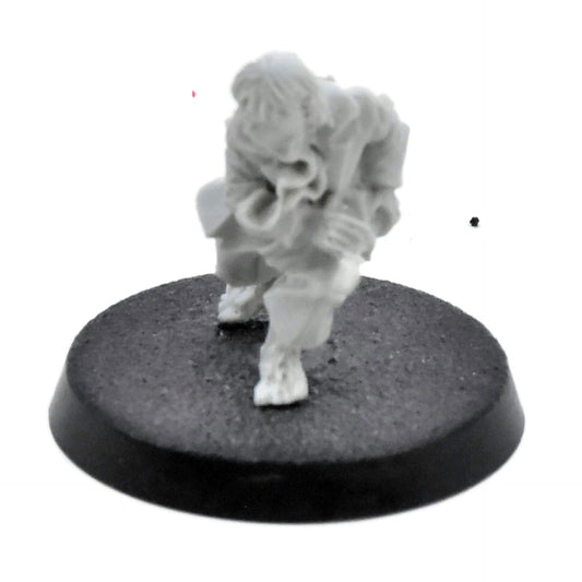 LOTR Bilbo #1 Bilbo Baggins With Sting Finecast 8155