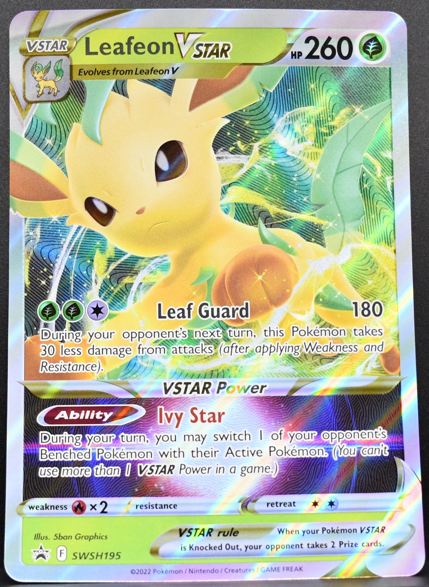 Pokémon Leafeon Vstar JUMBO SWSH195 LP Holofoil English
