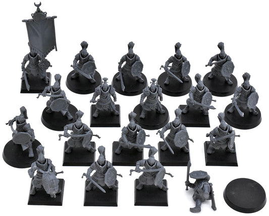 GRAND CATHAY 19 Grand Cathay Jade Warriors #2 round base Old World 4440