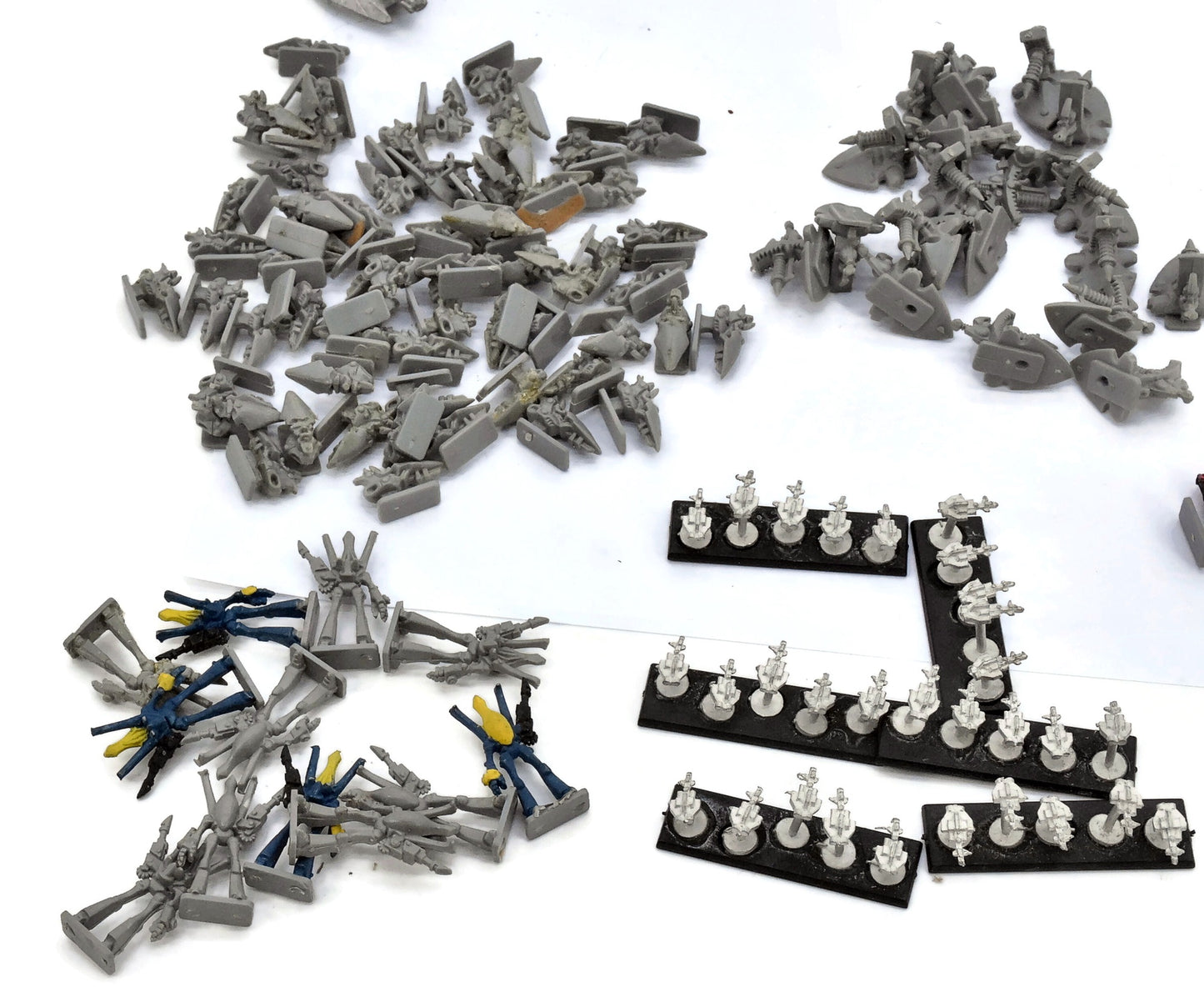 BATTLEFLEET Eldar Lot #1 METAL PARTS Battlefleet Gothic & Epic 9747