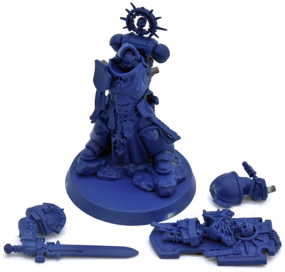 SPACE MARINES Captain With Relic Shield #1 Warhammer 40K 1849