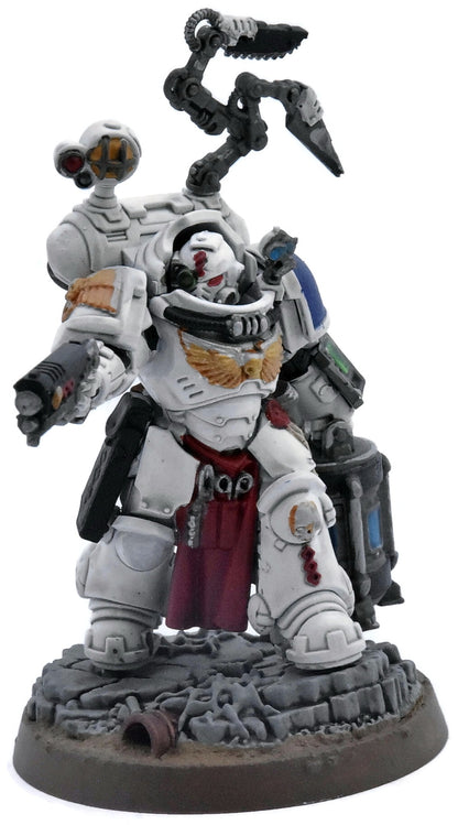 SPACE MARINES Apothecary Biologis #1 Warhammer 40K 2013