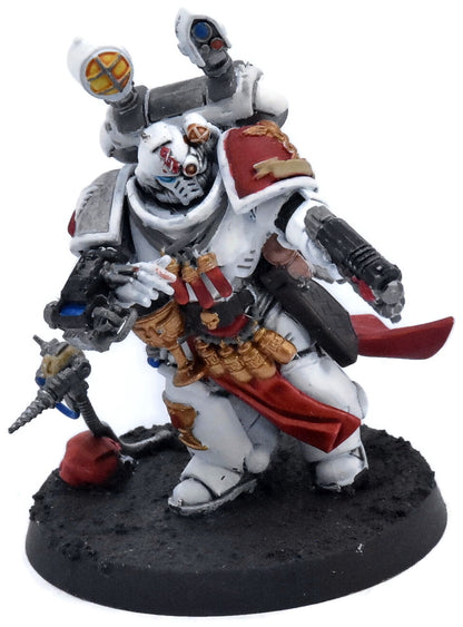 SPACE MARINES Primaris Apothecary #1 WELL PAINTED Warhammer 40K 5298