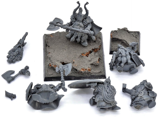 DWARFS Dwarf Lord With Shieldbearers #1 Warhammer Fantasy 3300