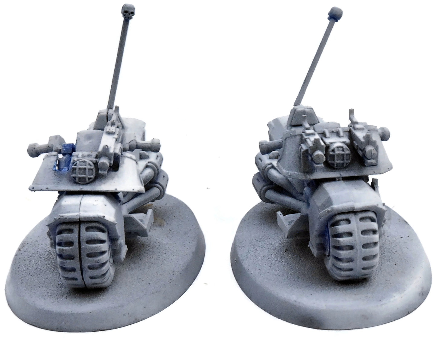 SPACE MARINES 2 bikers #1 missing rider Warhammer 40K 4487