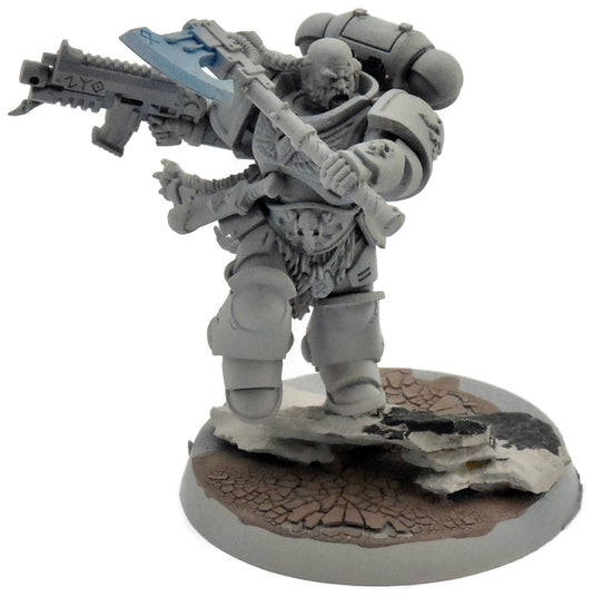 SPACE WOLVES Primaris Lieutenant With Axe #1 Warhammer 40K 4307