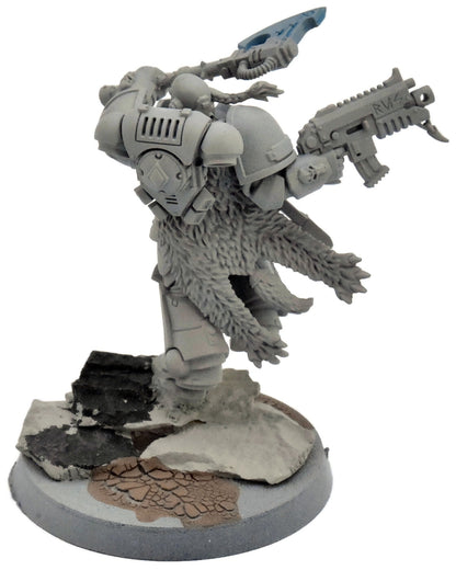 SPACE WOLVES Primaris Lieutenant With Axe #1 Warhammer 40K 4307