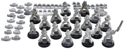 SPACE MARINES 18 Legion Of The Damned #12 METALMissing Arm + Weapons 0230