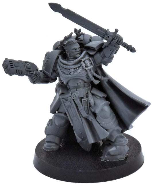 SPACE MARINES Captain with power Sword and Plasma Pistol #1 40K 0917