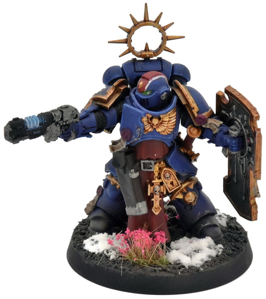 SPACE MARINES Captain With Relic Shield #3 Warhammer 40K 6561