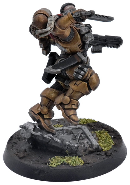 SPACE MARINES Minotaurs Lieutenant In Reaver Armour #1 WELL PAINTED 1259
