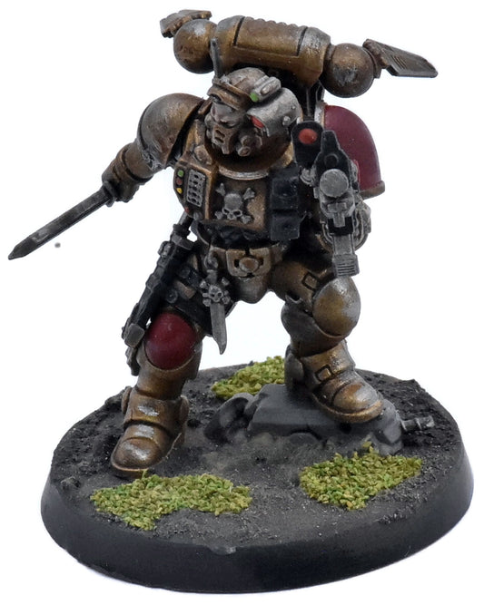 SPACE MARINES Minotaurs Lieutenant In Phobos Armour #1 1273