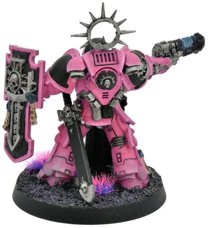 SPACE MARINES Lieutenant With Relic Shield #2 Warhammer 40K 6745