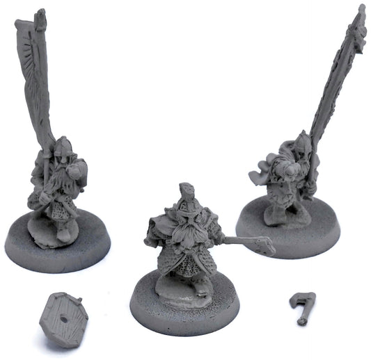 LOTR 3 Dwarf's champion #1 FINECAST, INCOMPLETE Missing 1 shield 1815