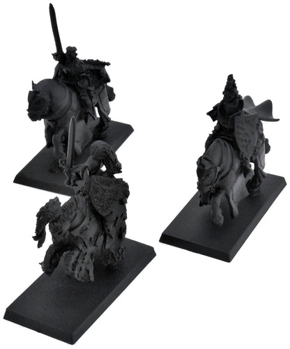 KINGDOM OF BRETONNIA 3 Questing Knights #1 Green knight, missing 1 arm 5902
