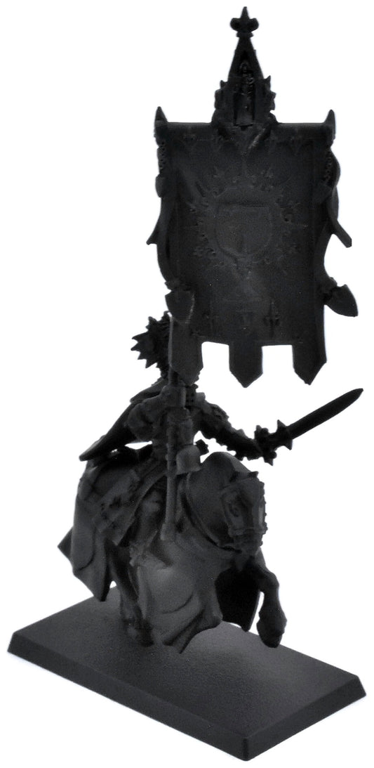 KINGDOM OF BRETONNIA Paladin With Banner #1 METAL Warhammer Fantasy 6152