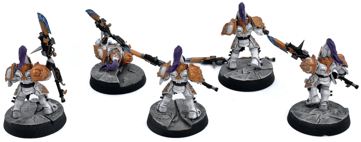 ADEPTUS CUSTODES 5 Custodian Guard Squad #2 WELL PAINTED 40K 7654