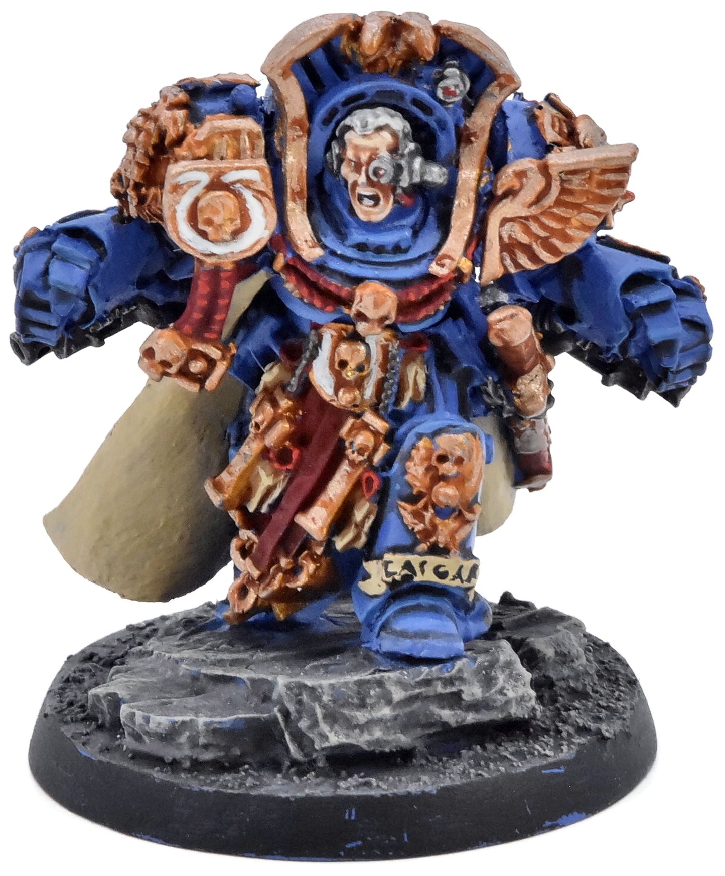 SPACE MARINES Ultramarines Marneus Calgar #1 WELL PAINTED 1434