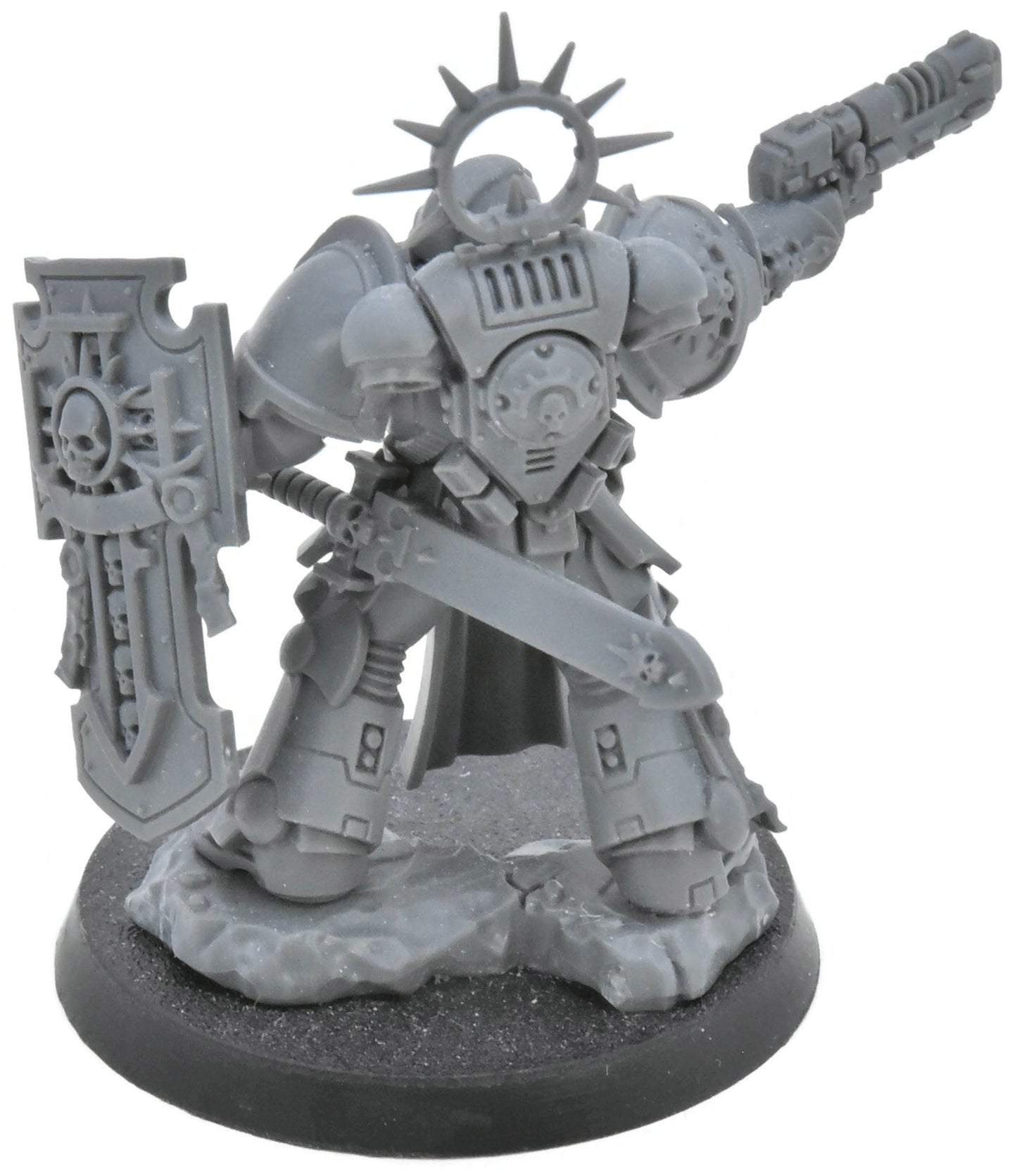 SPACE MARINES Lieutenant With Relic- Shield #1 Warhammer 40K 3735