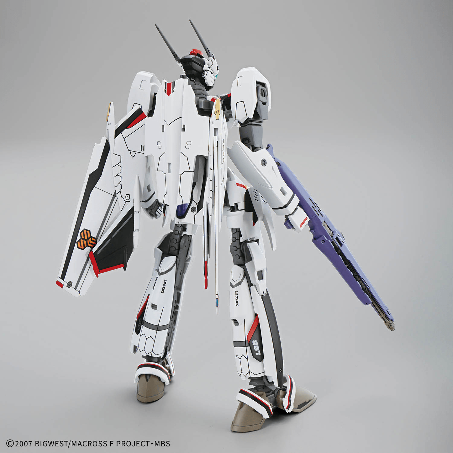 Bandai HG 1/100 VF-25F Messiah Valkyrie Alto Custom Deluxe Set