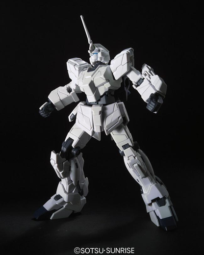 Bandai HGUC 1/144 #101 Rx-0 Unicorn Gundam (Unicorn Mode)