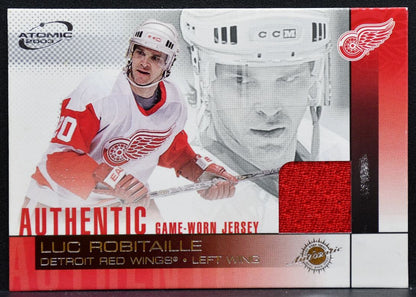 2002-03 Pacific Atomic Jersey Red Luc Robitaille 9 Detroit Red Wings Jersey 0042