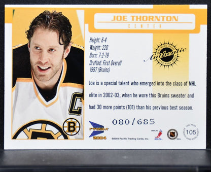 2003-04 Pacific Prism Jersey Joe Thornton 105 Boston Bruins 080/685 Jersey 4541