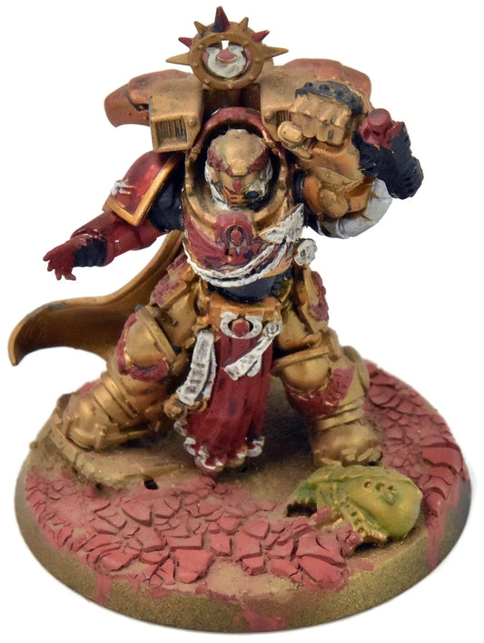 SPACE MARINES Ultramarine Marneus Calgar #1 Warhammer 40K