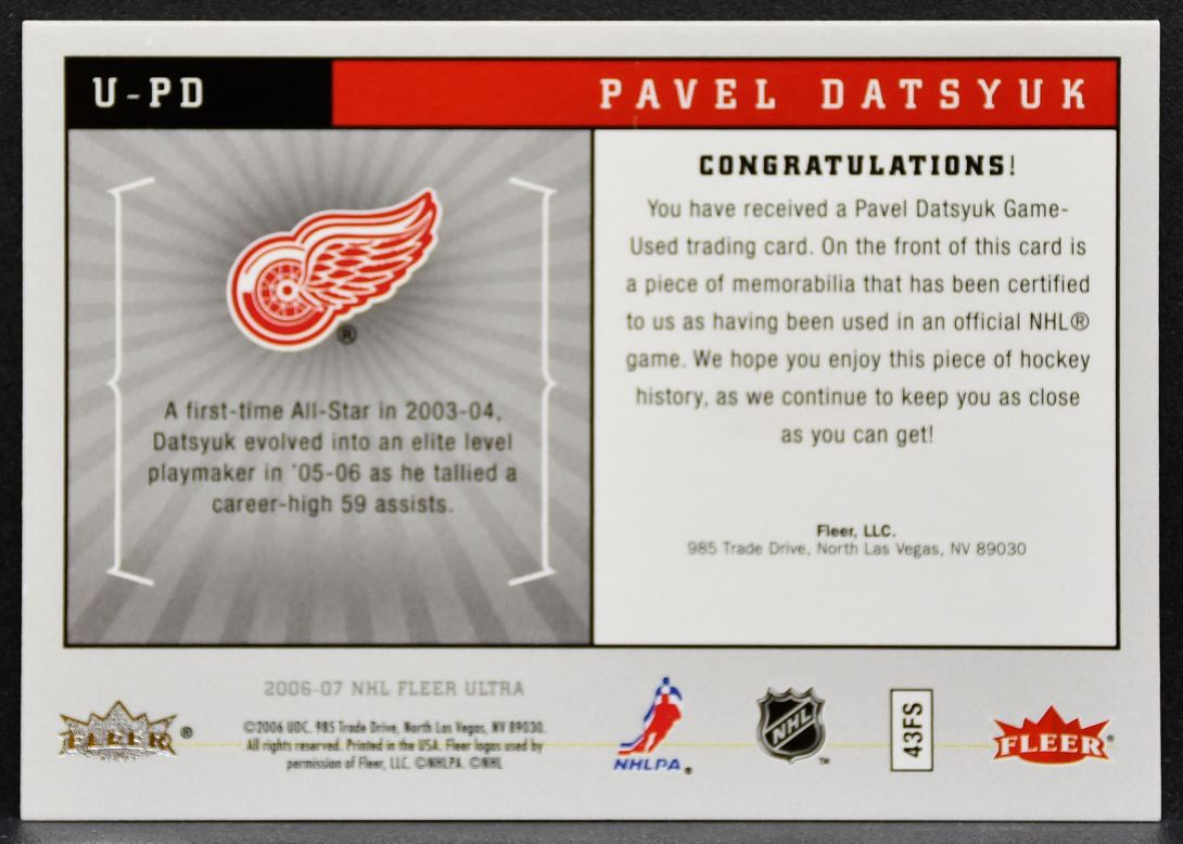 2006-07 Fleer Ultra Ultra Uniformity Pavel Datsyuk PD Red Wings Jersey 3035