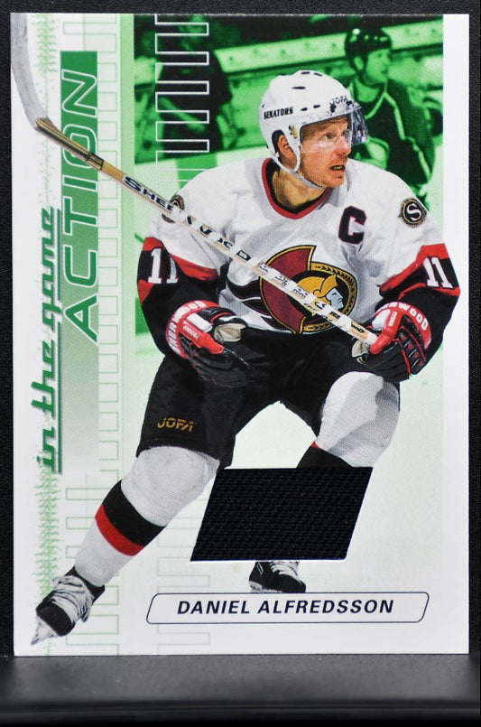 2003-04 In The Game Action Jerseys Daniel Alfredsson M-121 Senators Jersey 2258