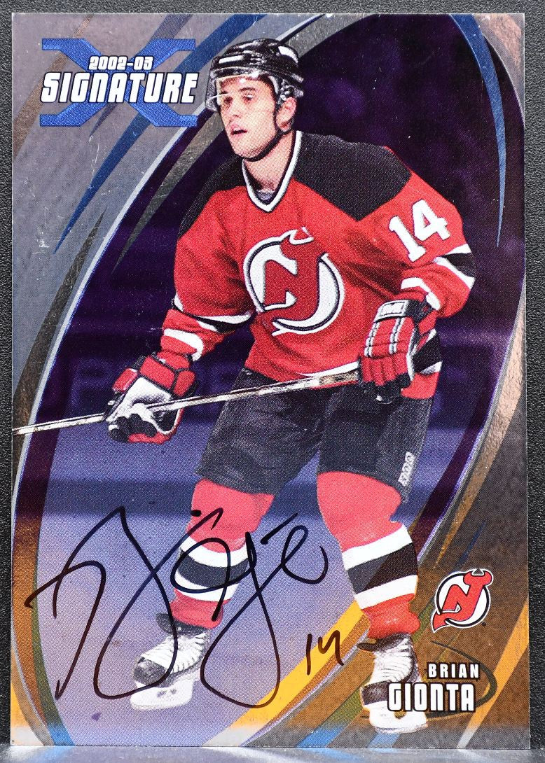 2002-03 In The Game Signature Auto Brian Gionta 086 New Jersey Devils Auto 2794