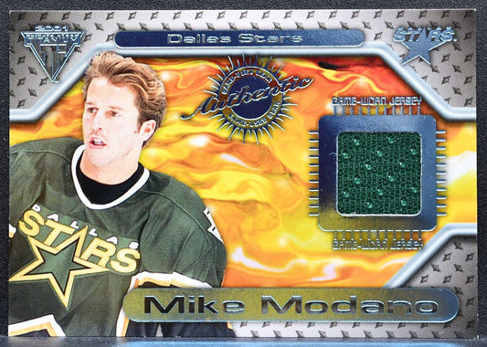 2000-01 Pacific Private Stock Titanium Game-Used Gear Mike Modano Jersey 1267